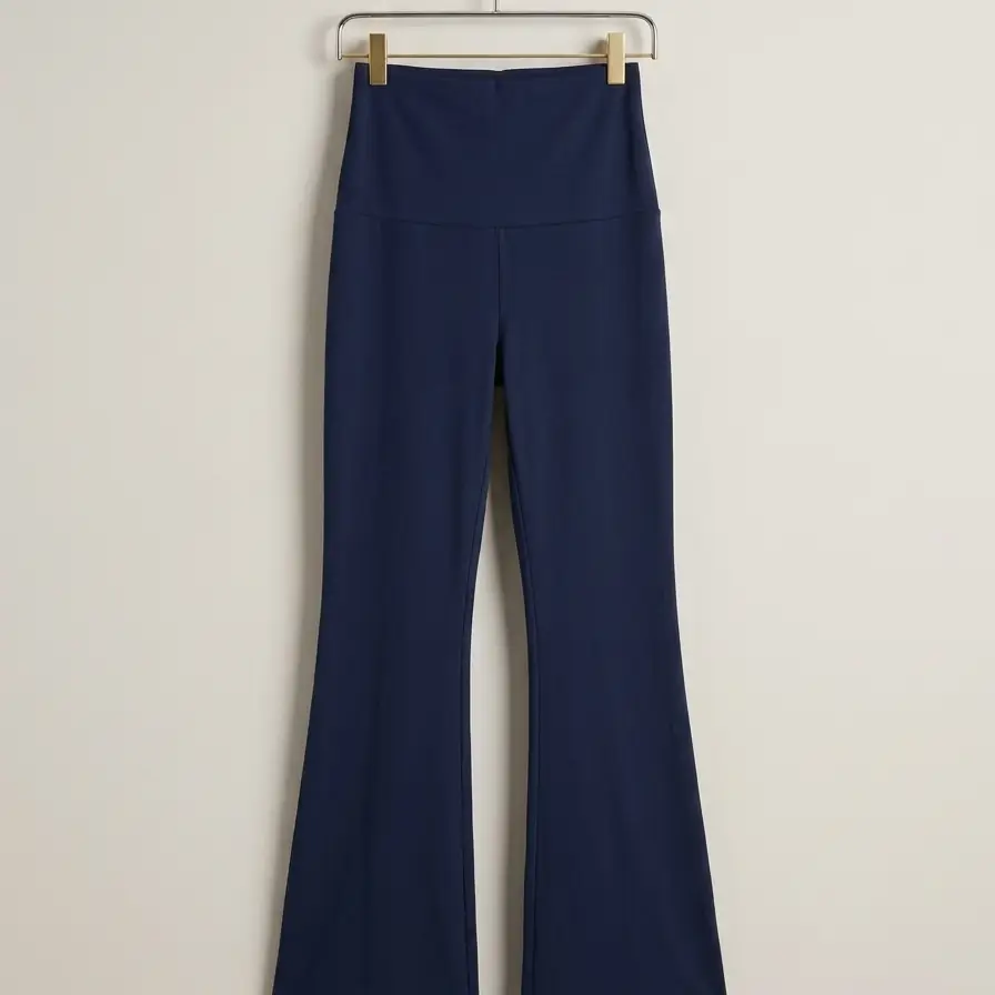 Pantalón Flare de Tiro Alto – Azul Navy (Talla M)'s photo #1