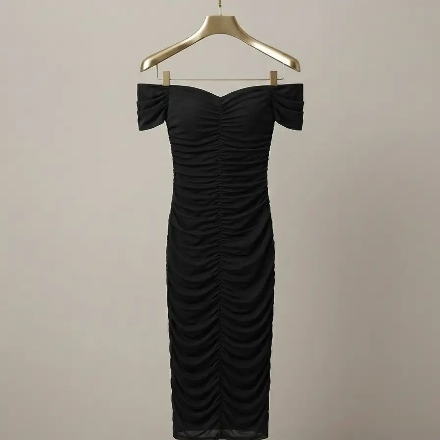 Vestido Midi Drapeado "Off-Shoulder" - Elegancia Atemporal en Negro Talla M, L's photo #1
